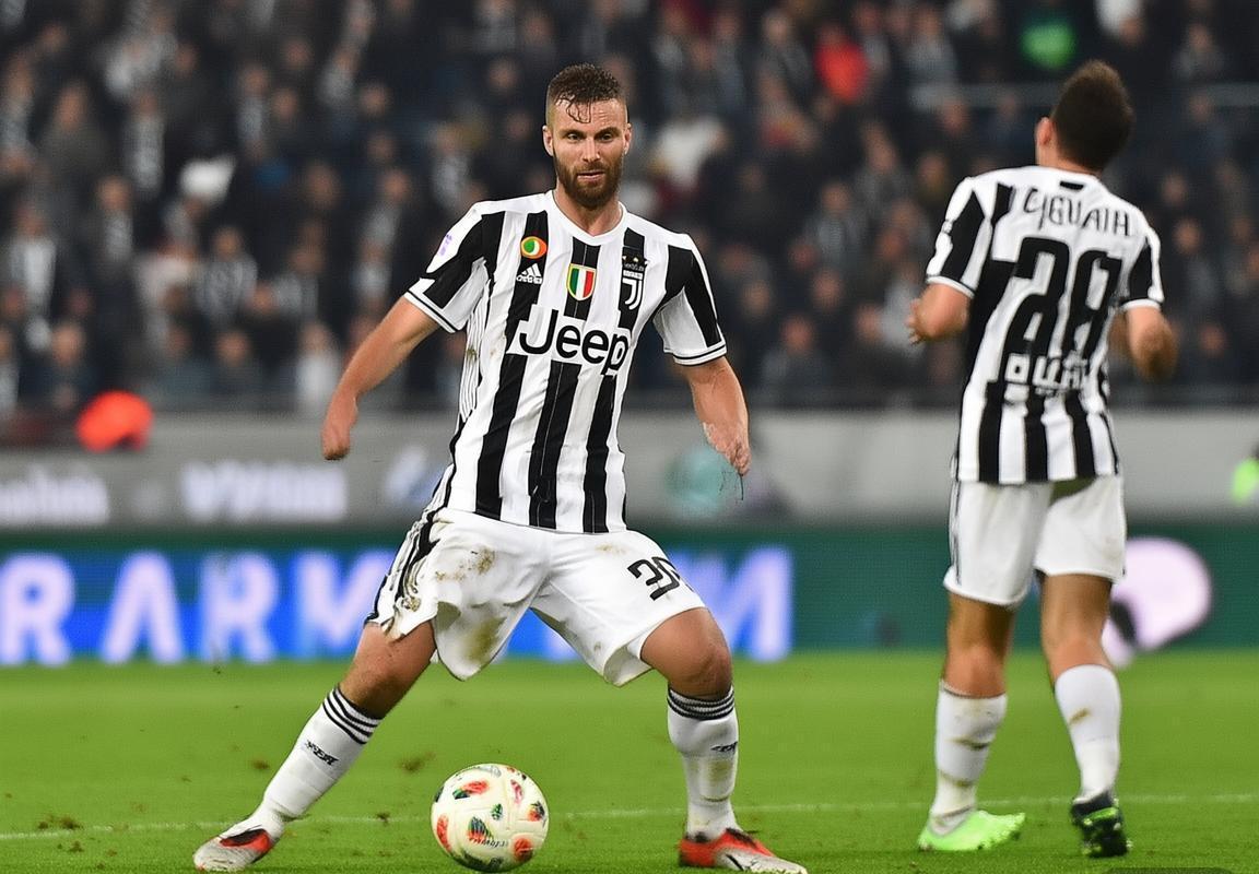 尤文图斯vs卡利亚里意甲联赛前瞻：弗拉霍维奇领衔，比分预测2-0或3-0